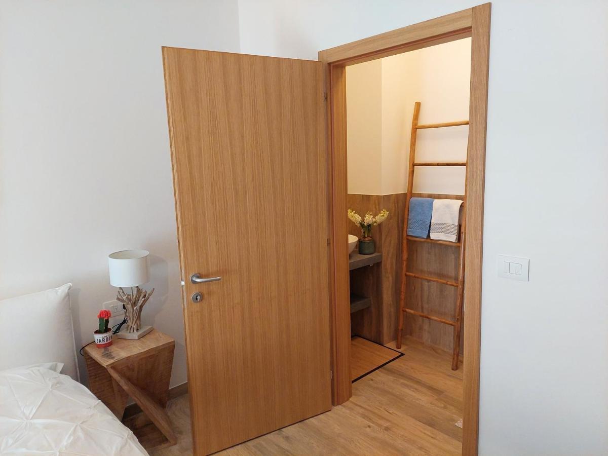 La Bougainville - Luxury Apartment 토르볼레 외부 사진